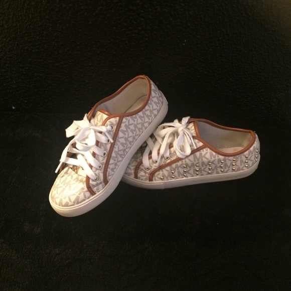 Michael Kors Other - MICHAEL KORS GIRL